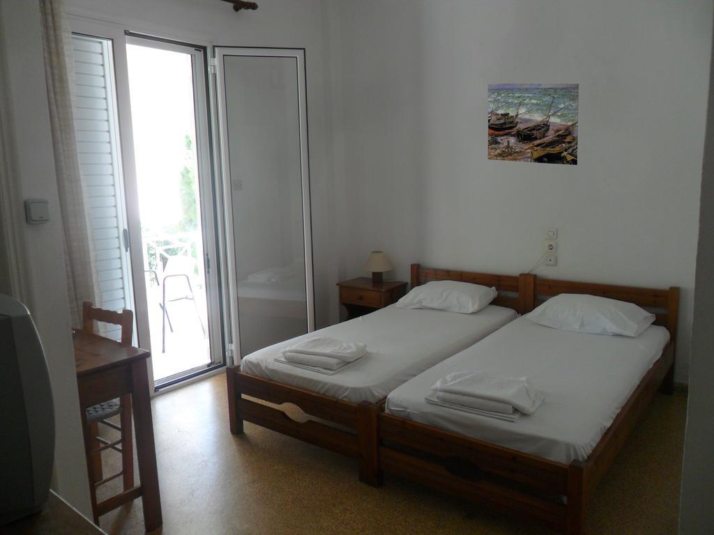 Araliki Apartments & Studios Λουτρά Αιδηψού Δωμάτιο φωτογραφία